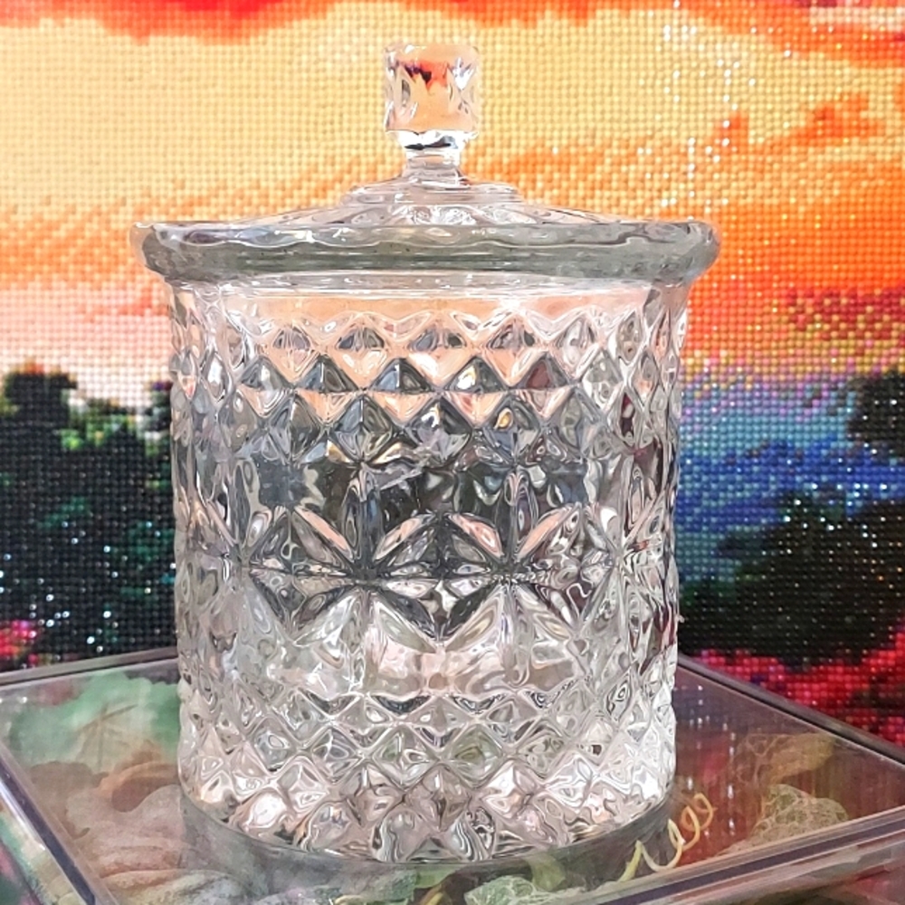 Crystal Biscuit / Cookie Jar by Shamrock Crystal Made in Yugoslavia